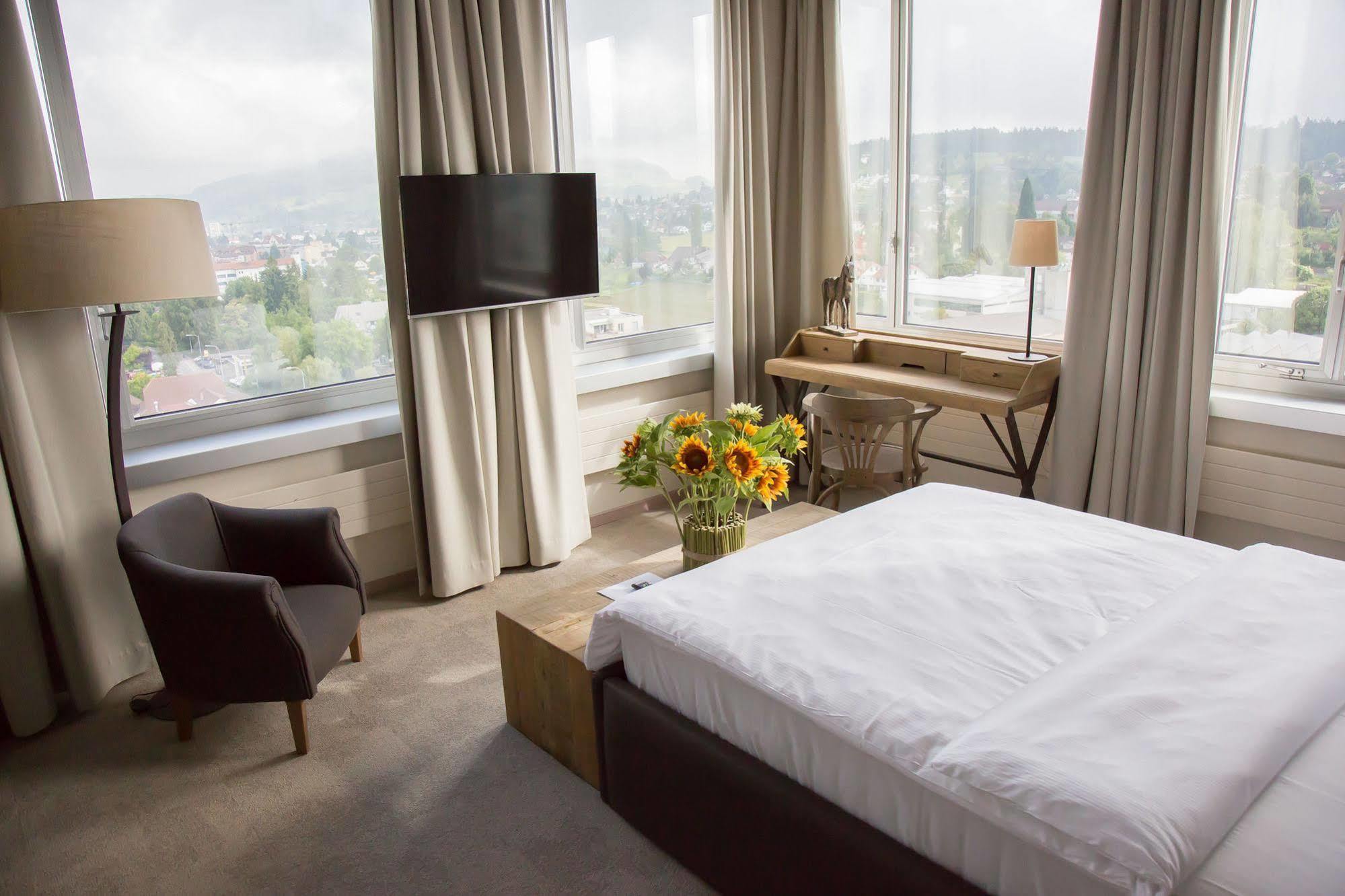 Glashaus Hotel Menziken Zewnętrze zdjęcie